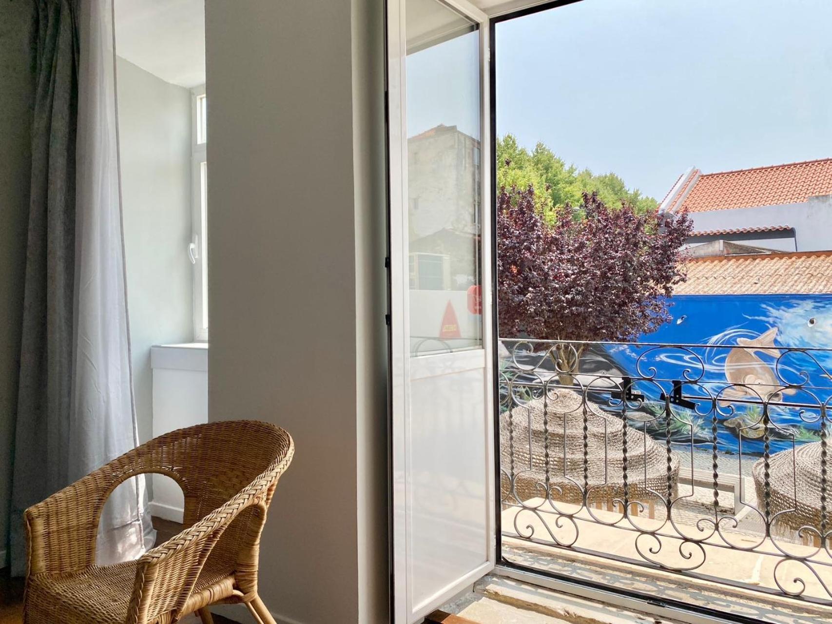 Ady House * Setubal